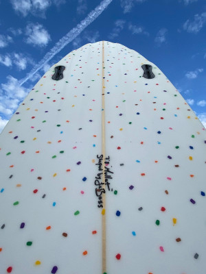 Miracle Child Surfboard - tail detail view